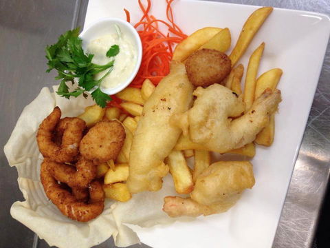 The Lazy Lobster - Great Ocean Road Tourism 0