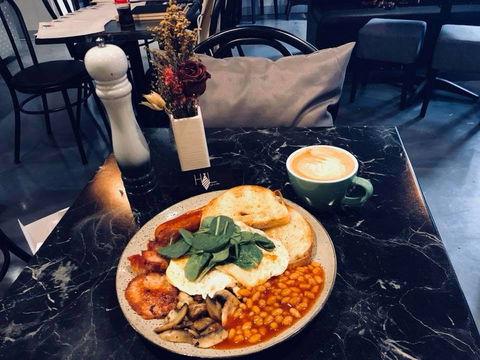 HWL Cafe & Bar - Great Ocean Road Tourism 0