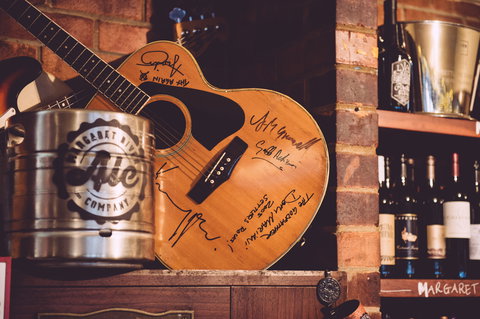 Settlers Tavern - Great Ocean Road Tourism 2