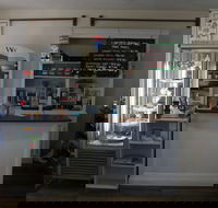 Poppies on Wallace - Great Ocean Road Tourism