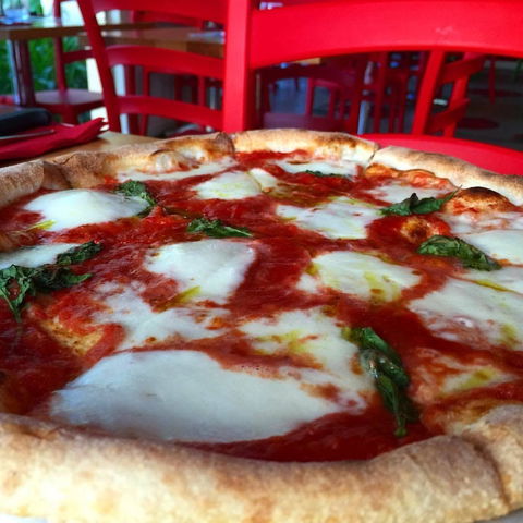 Rosso Pomodoro - Balmain - Great Ocean Road Tourism 0