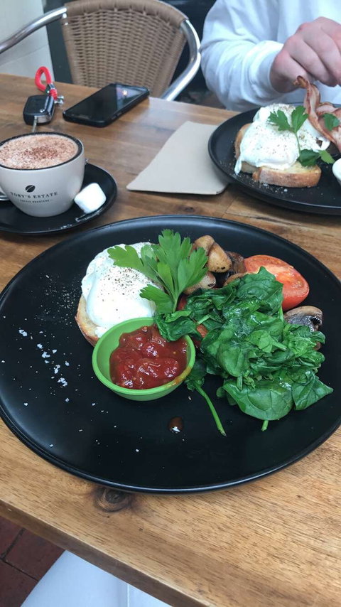 Thirty Three Cups - Great Ocean Road Tourism 1