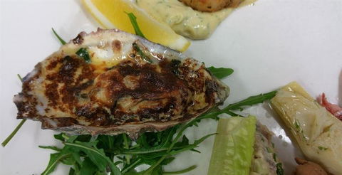 Harry's On The Esplanade - Great Ocean Road Tourism 9