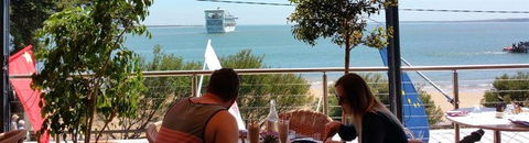 Harry's On The Esplanade - Great Ocean Road Tourism 11