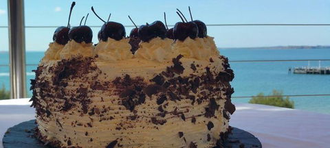 Harry's On The Esplanade - Great Ocean Road Tourism 1