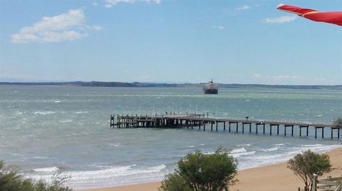 Harry's On The Esplanade - Great Ocean Road Tourism 8