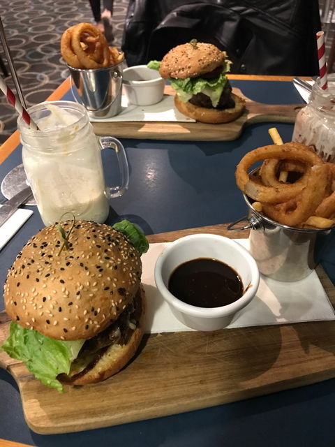 Ibis Kitchen - Brisbane - Great Ocean Road Tourism 3