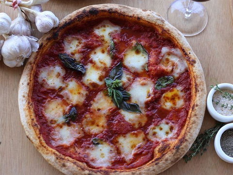 Arlo's Pizzeria - Great Ocean Road Tourism 5