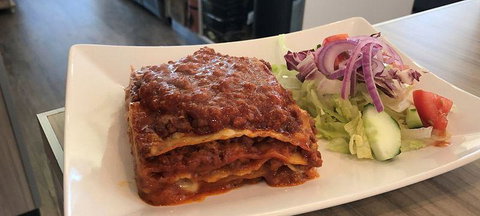 Saltwater Cafe & Pizza - Great Ocean Road Tourism 11