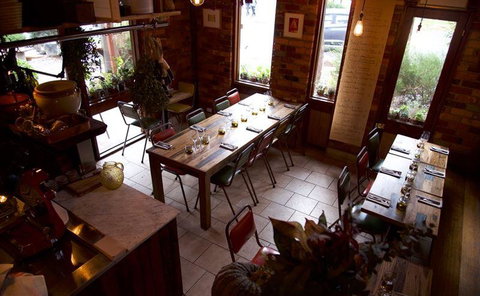 Greasy Zoes - Great Ocean Road Tourism 11