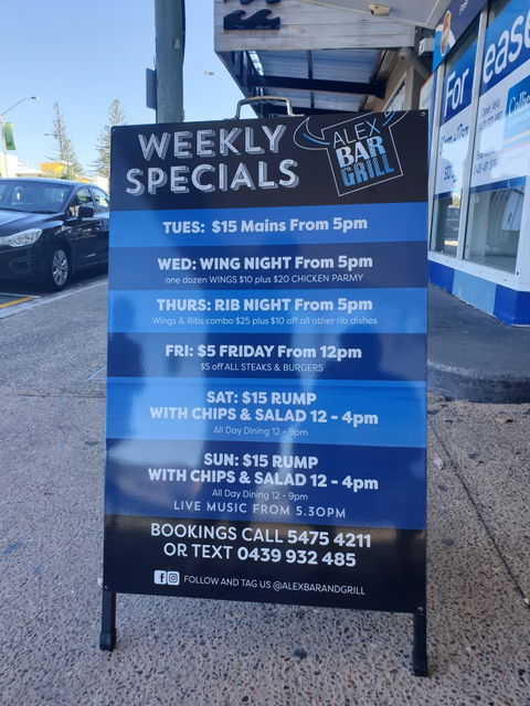 The Alex Bar & Grill - Great Ocean Road Tourism 5