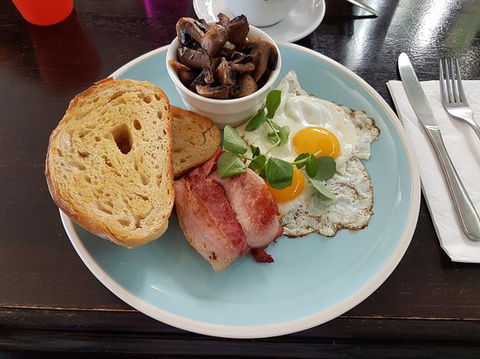 Plum Tucker - Great Ocean Road Tourism 0