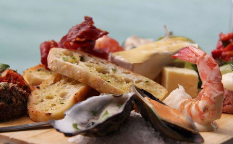 Taylors Waterfront Restaurant & Function Centre - Great Ocean Road Tourism 14