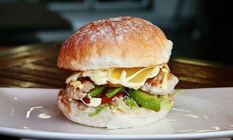 TUBE - The Ultimate Burger Experience - Great Ocean Road Tourism 10