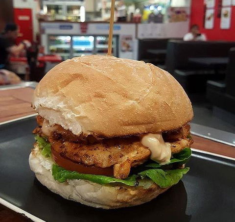 TUBE - The Ultimate Burger Experience - Great Ocean Road Tourism 5