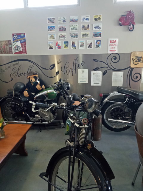 Moto Vecchia - Cafe - Great Ocean Road Tourism 3