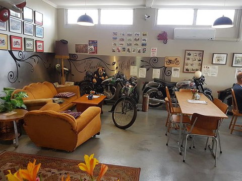 Moto Vecchia - Cafe - Great Ocean Road Tourism 0