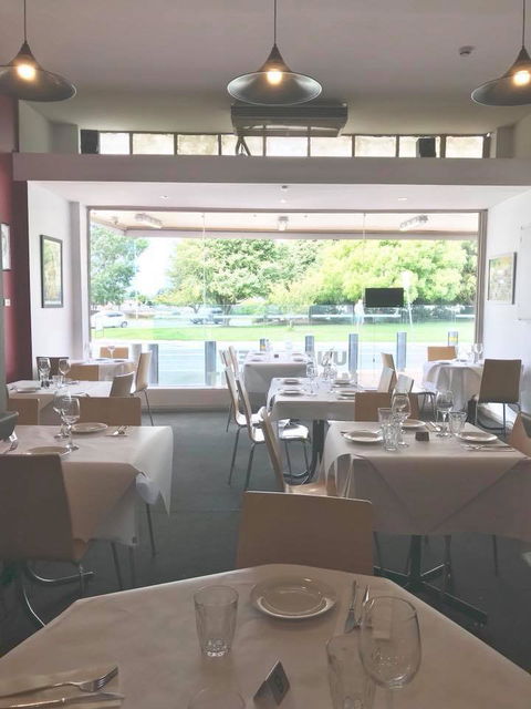 SKs Indian Restaurant - Great Ocean Road Tourism 5