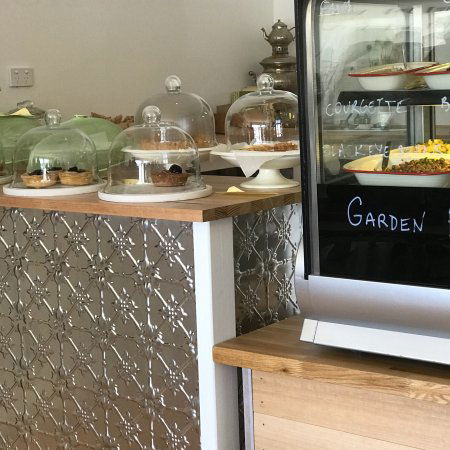 Cinnamon And Cherry - Great Ocean Road Tourism 0