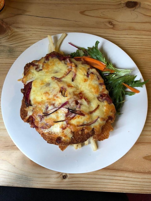 The Fox & Hounds Inn Restaurant - Great Ocean Road Tourism 1