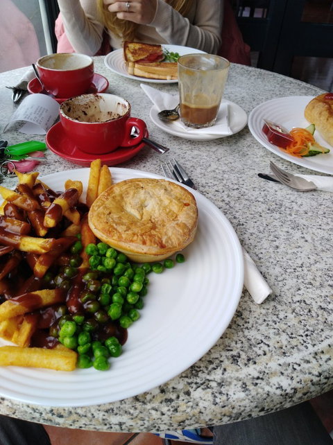 Augusta Bakery & Cafe - Great Ocean Road Tourism 3