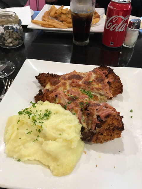 Anglers Inn Restaurant - Great Ocean Road Tourism 11