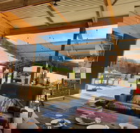 Olive Bus Clare - Great Ocean Road Tourism