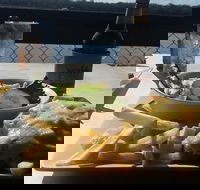 Tin Can Bay Yacht Club Inc