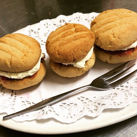 Coachman Coffee Lounge - Great Ocean Road Tourism 0