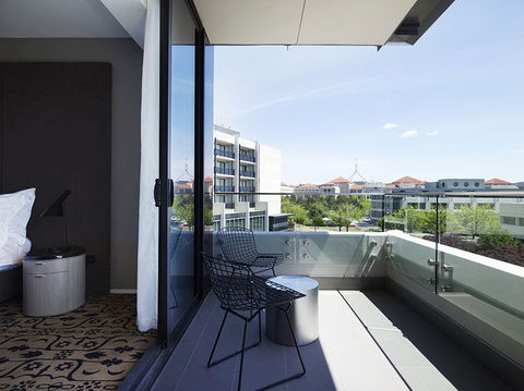 Burbury Hotel - Great Ocean Road Tourism 3