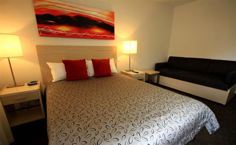 Jephson Hotel - Great Ocean Road Tourism 7