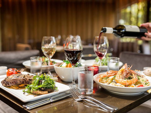 Novotel Canberra - Great Ocean Road Tourism 9