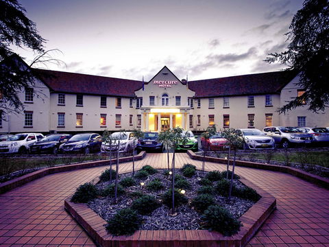 Mercure Canberra Hotel - Great Ocean Road Tourism 0