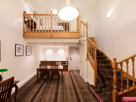 Mercure Canberra Hotel - Great Ocean Road Tourism 6