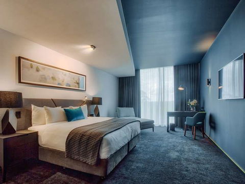 Eatons Hill Hotel - Great Ocean Road Tourism 3