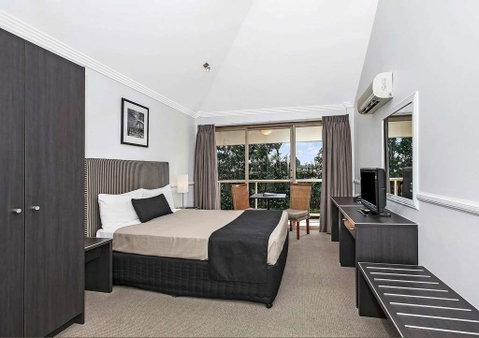 Comfort Inn & Suites Northgate Airport - Great Ocean Road Tourism 4