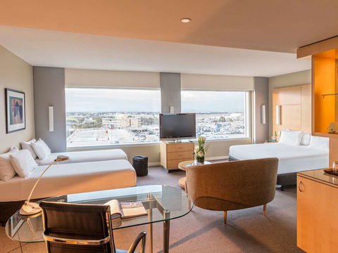 PARKROYAL Melbourne Airport - Great Ocean Road Tourism 4