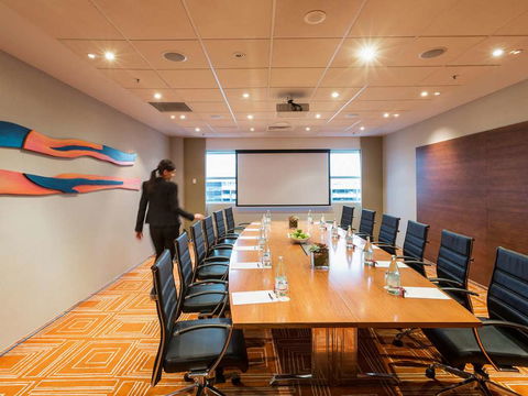 PARKROYAL Melbourne Airport - Great Ocean Road Tourism 8