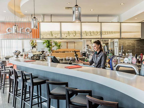 PARKROYAL Melbourne Airport - Great Ocean Road Tourism 11