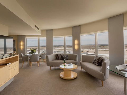 PARKROYAL Melbourne Airport - Great Ocean Road Tourism 13