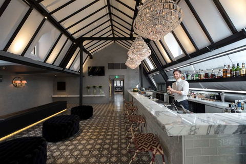 Mayfair Hotel - Great Ocean Road Tourism 15