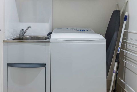 Wyndham Surfers Paradise Resort - Great Ocean Road Tourism 17