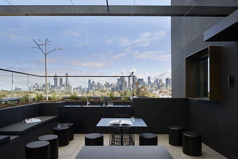 Lanbruk Apartment Hotel-Richomnd Hill - Great Ocean Road Tourism 0