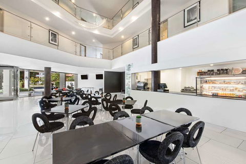 Adina Serviced Apts Canberra Dickson - Great Ocean Road Tourism 17