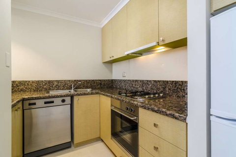 Clarion Suites Gateway - Great Ocean Road Tourism 5