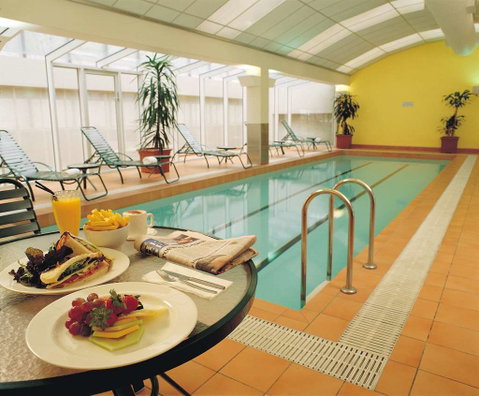 Clarion Suites Gateway - Great Ocean Road Tourism 8