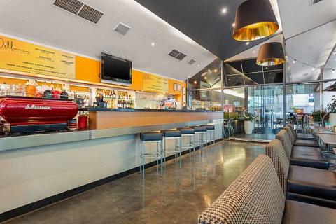 Clarion Suites Gateway - Great Ocean Road Tourism 9