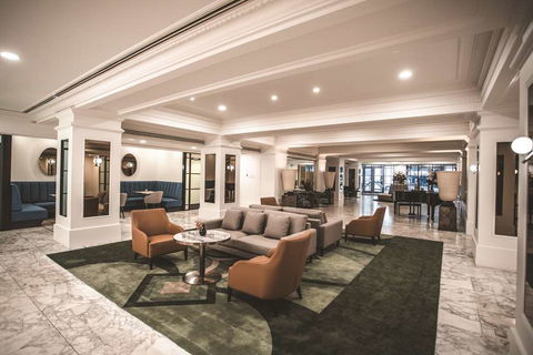 The Savoy Hotel on Little Collins - Great Ocean Road Tourism 6