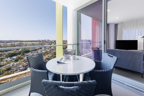 Meriton Suites Zetland - Great Ocean Road Tourism 4