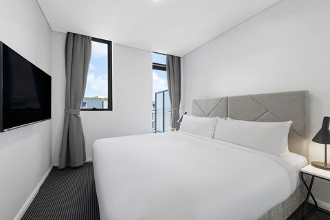 Meriton Suites Zetland - Great Ocean Road Tourism 14